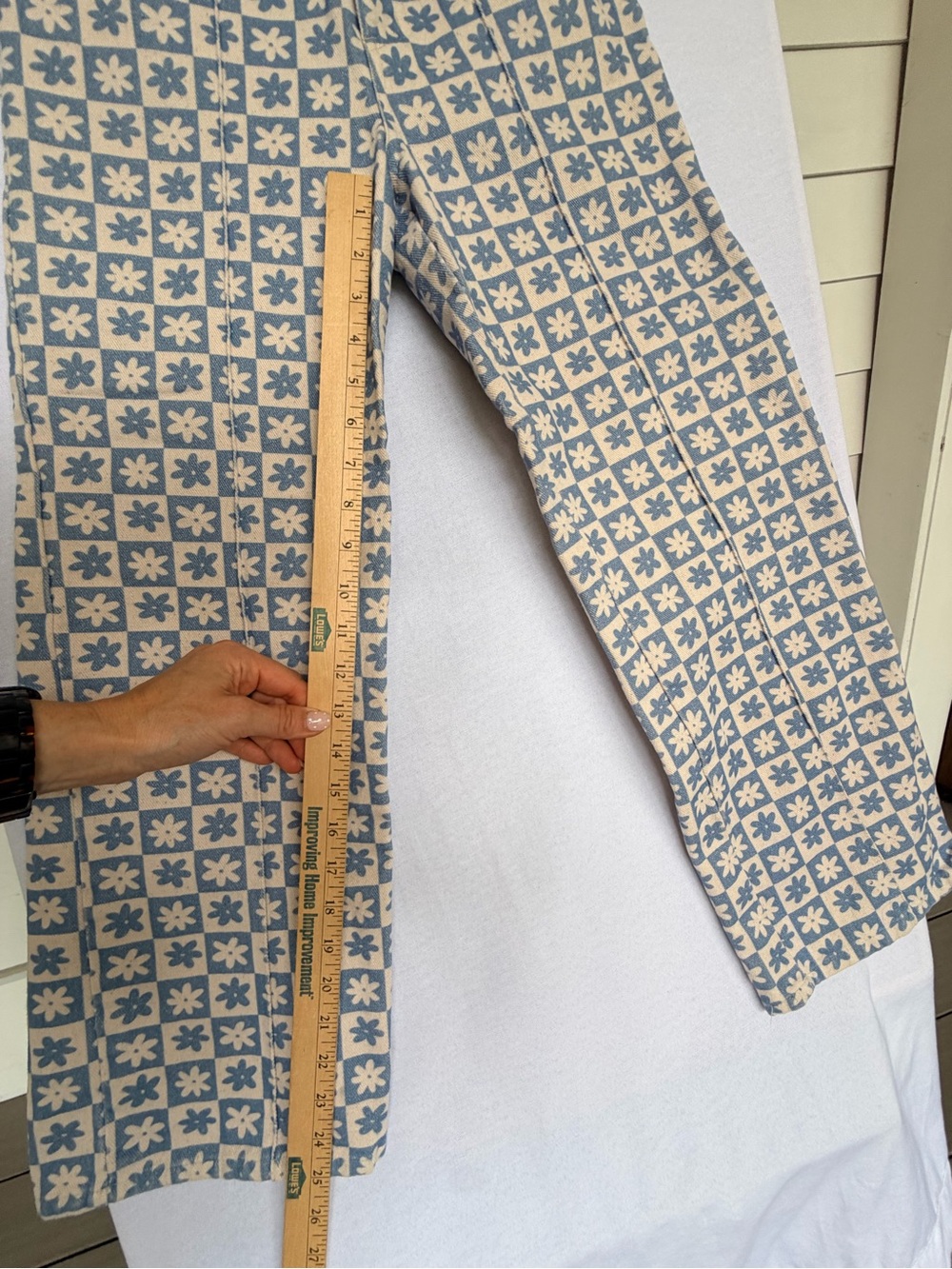 Lisa says Gah Blue Floral Checkerboard Jeans Sz25 wide leg High rise Daisy Denim - Picture 8 of 10